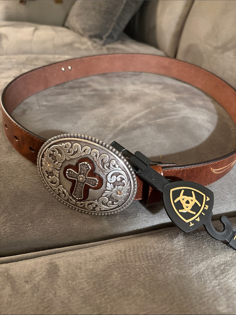 Women’s Brown Leather Belt with Decorative Cross Buckle and Embellishments